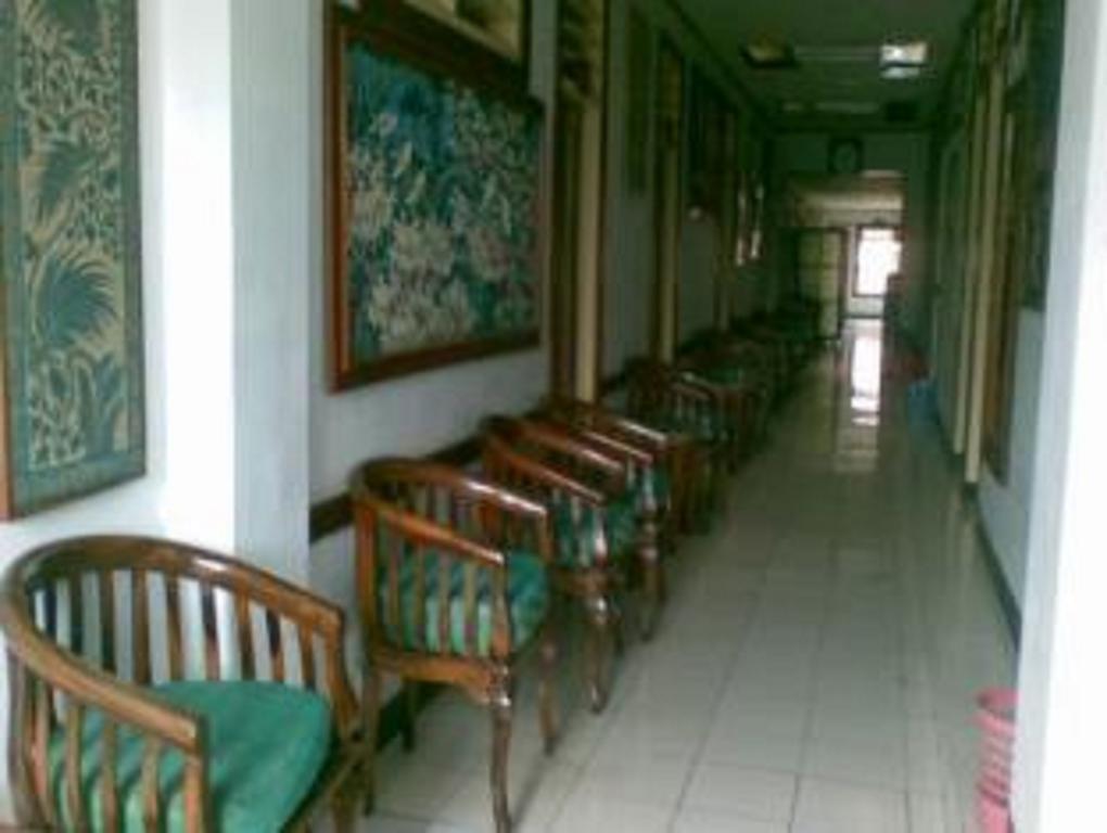 Taman Sari Hotel Serang Eksteriør billede